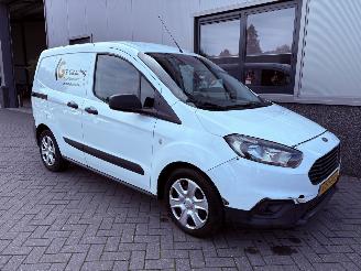Ford Transit Courier Van 1.5 TDCI Trend Duratorq picture 2
