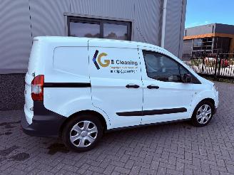 Ford Transit Courier Van 1.5 TDCI Trend Duratorq picture 5
