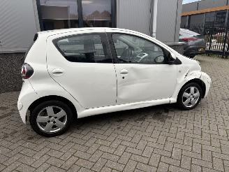 Toyota Aygo 1.0 12V Xcite White picture 19