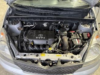 Toyota Yaris-verso 1.3 16V VVT-i Luna Automaat picture 13