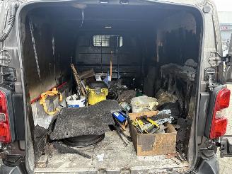 Peugeot Expert 231L 2.0 BlueHDI 120 Premium picture 25