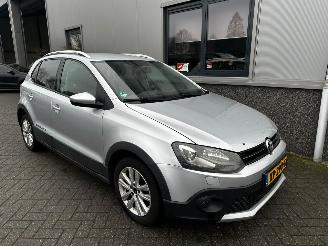  Volkswagen Polo 1.6TDI Cross 2013/8