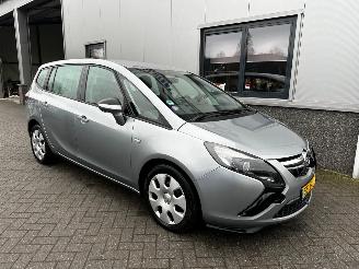 Voiture accidenté Opel Zafira TOURER 2.0 CDTI 96kw Edition 2012/5