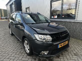 skadebil auto Dacia Logan 0.9 TCe Laureate 2017/7