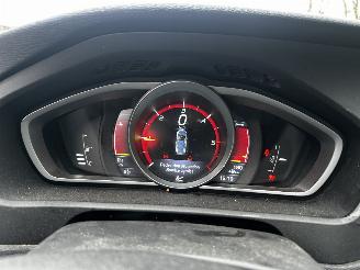 Volvo V-40 2.0 D2 R-Design Business picture 9