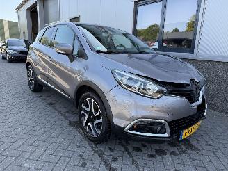 Damaged car Renault Captur 1.2 TCe Dynamique 2014/11