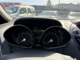 Ford B-Max 1.0 EcoBoost Titanium picture 22