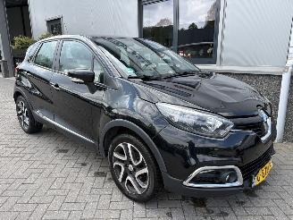 damaged passenger cars Renault Captur 0.9 TCe Expression 2015/7