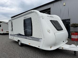 krockskadad bil caravan Hobby  490 SFF 2011/7