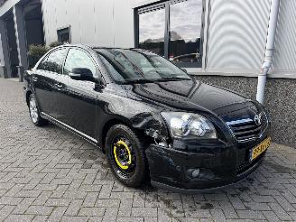Voiture accidenté Toyota Avensis 1.8 VVTi Luna Automaat 2007/11