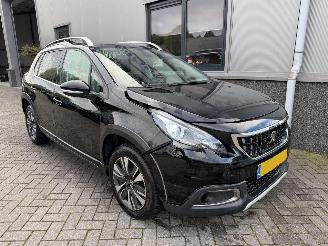 Schadeauto Peugeot 2008 1.2 PureTech Allure G-403-ST 2019/11