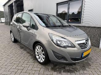krockskadad bil auto Opel Meriva 1.4 Turbo Cosmo 12-PDP-4 2011/1