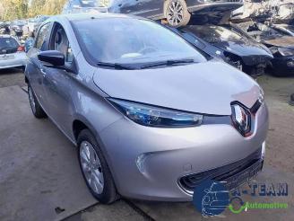 Coche siniestrado Renault Zoé Zoe (AG), Hatchback 5-drs, 2012 46kW 2013/11