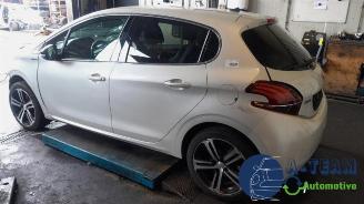 Peugeot 208 208 I (CA/CC/CK/CL), Hatchback, 2012 / 2019 1.2 12V e-THP PureTech 110 picture 6