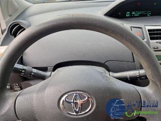 Toyota Yaris Yaris II (P9), Hatchback, 2005 / 2014 1.0 12V VVT-i picture 20
