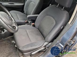 Nissan Micra Micra (K13), Hatchback, 2010 / 2016 1.2 12V DIG-S picture 18