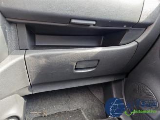 Nissan Micra Micra (K13), Hatchback, 2010 / 2016 1.2 12V picture 30