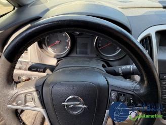 Opel Astra Astra J (PC6/PD6/PE6/PF6), Hatchback 5-drs, 2009 / 2015 1.7 CDTi 16V 110 picture 17