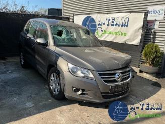 Vrakbiler auto Volkswagen Tiguan Tiguan (5N1/2), SUV, 2007 / 2018 1.4 TSI 16V 2011/1