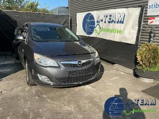 Auto da rottamare Opel Astra Astra J (PC6/PD6/PE6/PF6), Hatchback 5-drs, 2009 / 2015 1.4 Turbo 16V 2011/9