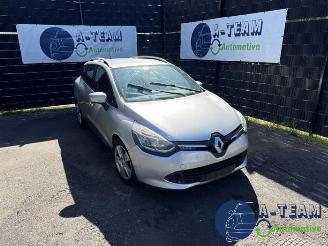 Dezmembrări autoturisme Renault Clio Clio IV Estate/Grandtour (7R), Combi 5-drs, 2012 / 2021 0.9 Energy TCE 12V 2014/6