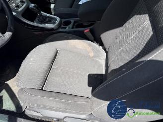 Opel Astra Astra J GTC (PD2/PF2), Hatchback 3-drs, 2011 / 2018 1.4 Turbo 16V ecoFLEX 140 picture 17