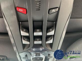 Citroën DS5 DS5 (KD/KF), Hatchback 5-drs, 2011 / 2015 1.6 16V THP 200 picture 33