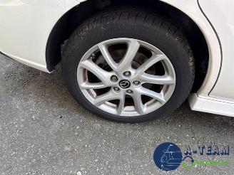Mazda 5  picture 12