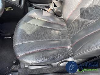 Mazda 5  picture 16