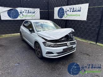 Coche siniestrado Volkswagen Polo Polo VI (AW1), Hatchback 5-drs, 2017 1.0 TSI 12V 2017/12