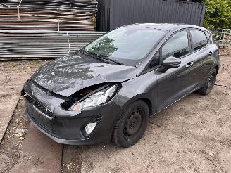Voiture accidenté Ford Fiesta 1.0 trend 2018/5