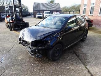Auto da rottamare Volkswagen Polo Polo V (6R), Hatchback, 2009 / 2017 1.4 TDI 12V 75 2015/1