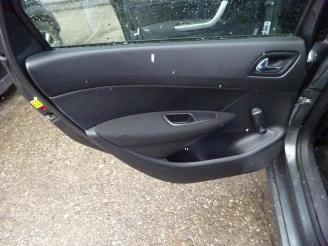 Peugeot 308 308 SW (4E/H), Combi 5-drs, 2007 / 2014 1.6 HDi 16V picture 16