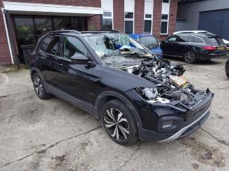 Vrakbiler auto Volkswagen T-Cross T-Cross, SUV, 2018 1.0 TSI 110 12V 2023/12