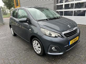 Damaged car Peugeot 108 1.0 e-VTi Active 2016/3