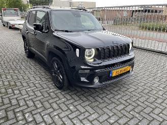 damaged passenger cars Jeep Renegade 4xe 240 Plug-in Hybrid Electric Trailhawk 2021/2
