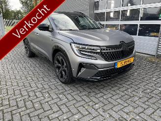 Auto incidentate Renault Espace E-Tech full hybrid 200 esprit Alpine 7p. 2023/12