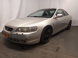 Voiture accidenté Honda Accord Accord (CG) {USA} Coupé 2.0i ES,LS 16V (F20B5) [108kW]  (02-1998/06-=
2003) 2000/9