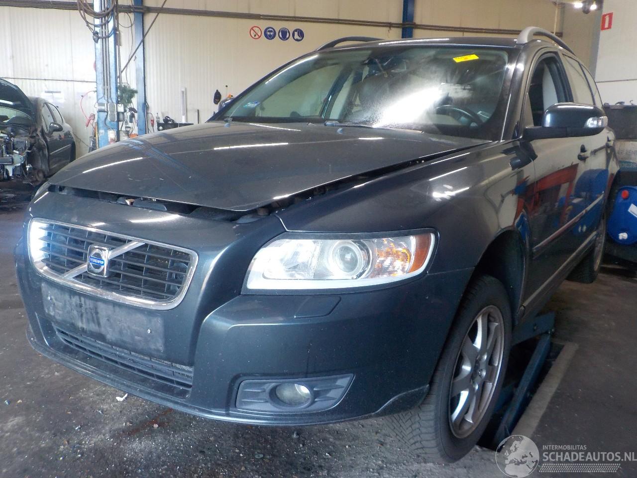 Volvo V-50 V50 (MW) 2.0 D 16V (D4204T) [100kW]  (04-2004/07-2010)