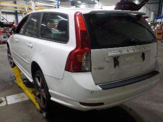 Volvo V-50 V50 (MW) 2.4 D5 20V (D5244T13(Euro 4)) [132kW]  (03-2006/12-2010) picture 4