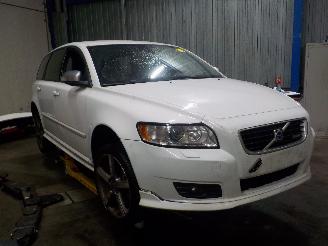 Volvo V-50 V50 (MW) 2.4 D5 20V (D5244T13(Euro 4)) [132kW]  (03-2006/12-2010) picture 2