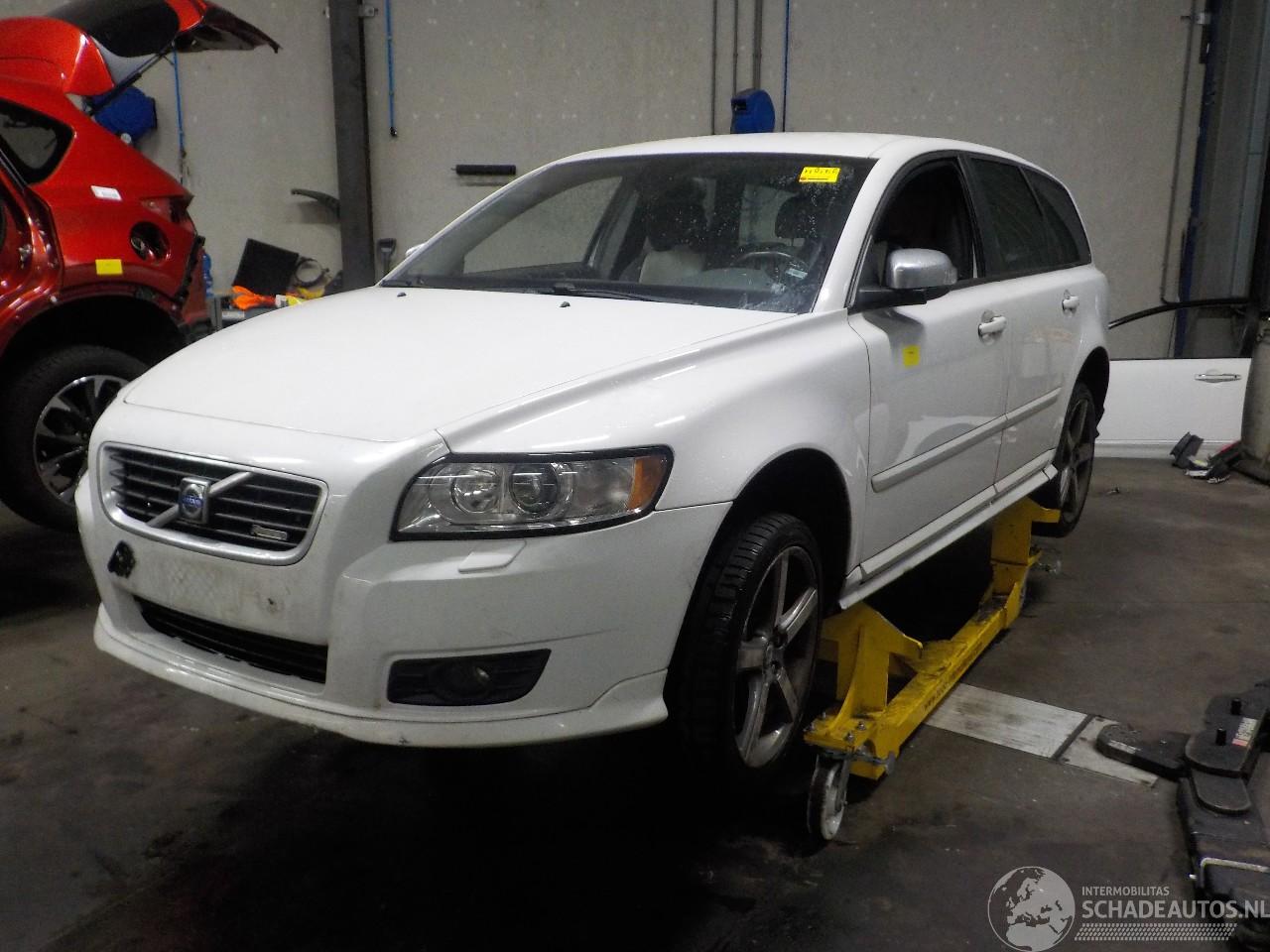 Volvo V-50 V50 (MW) 2.4 D5 20V (D5244T13(Euro 4)) [132kW]  (03-2006/12-2010)