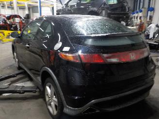 Honda Civic Civic (FK/FN) Hatchback 2.2 i-CTDi 16V (N22A2(Euro 4)) [103kW]  (09-20=
05/01-2012) picture 4