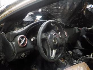 Mercedes A-klasse A (W176) Hatchback 1.6 A-180 16V (M270.910) [90kW]  (09-2012/05-2018) picture 5