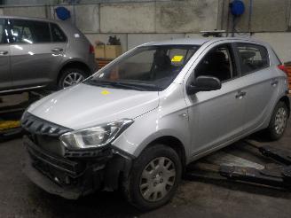 Uttjänta bilar auto Hyundai I-20 i20 Hatchback 1.2i 16V (G4LA) [63kW]  (03-2012/12-2015) 2014