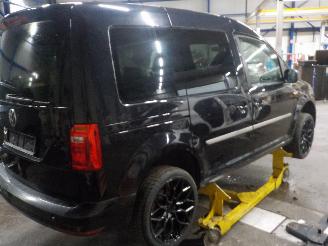 Volkswagen Caddy Caddy Combi IV MPV 1.0 TSI 12V (DKRE) [75kW]  (11-2015/09-2020) picture 3