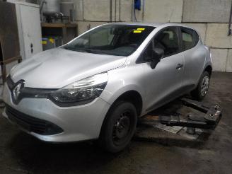 Vrakbiler auto Renault Clio Clio IV (5R) Hatchback 5-drs 0.9 Energy TCE 90 12V (H4B-408(H4B-B4)) [=
66kW]  (11-2012/08-2021) 2016/6