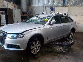 Autoverwertung Audi A4 A4 Avant (B8) Combi 1.8 TFSI 16V (CDHB(Euro 5)) [118kW]  (11-2007/03-2=
012) 2011