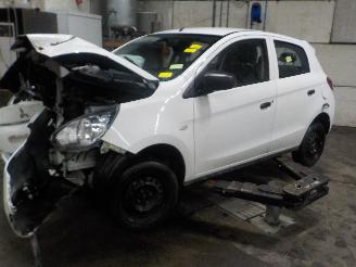 Uttjänta bilar auto Mitsubishi Space-star Space Star (A0) Hatchback 1.0 12V (3A90(Euro 5)) [52kW]  (05-2012/...)= 2013/0