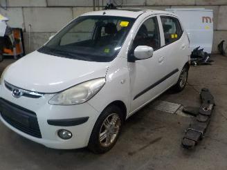 Vrakbiler auto Hyundai I-10 i10 Hatchback 1.1i 12V (G4HG) [49kW]  (01-2008/03-2011) 2008